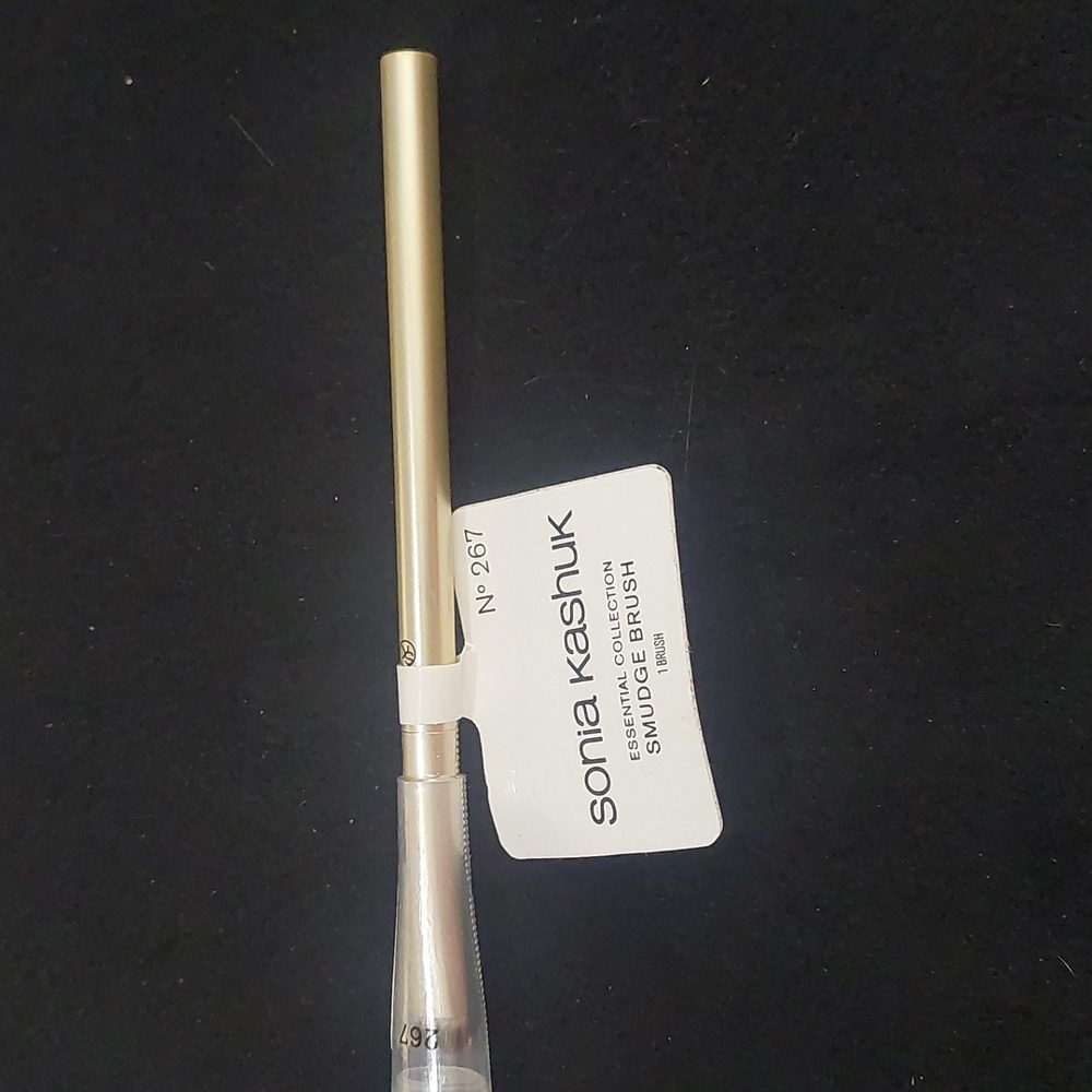 Sonia‎ Kashuk smudge brush